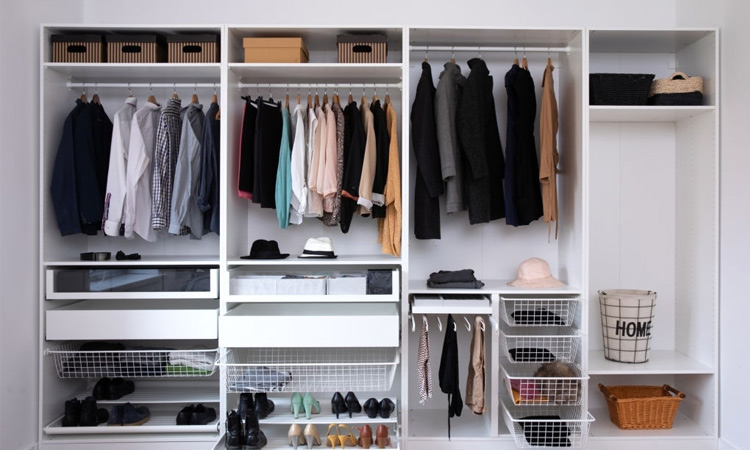 Organize Your Bedroom Closet
